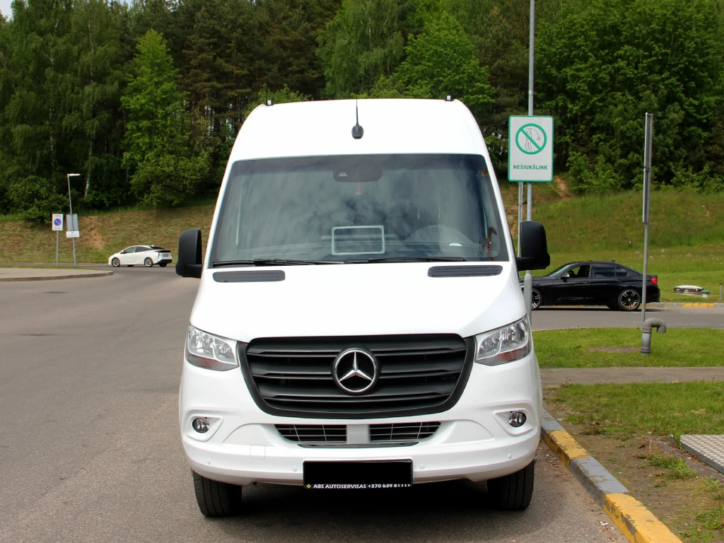Mercedes-Benz Sprinter 30 vietų mikroautobuso priekis