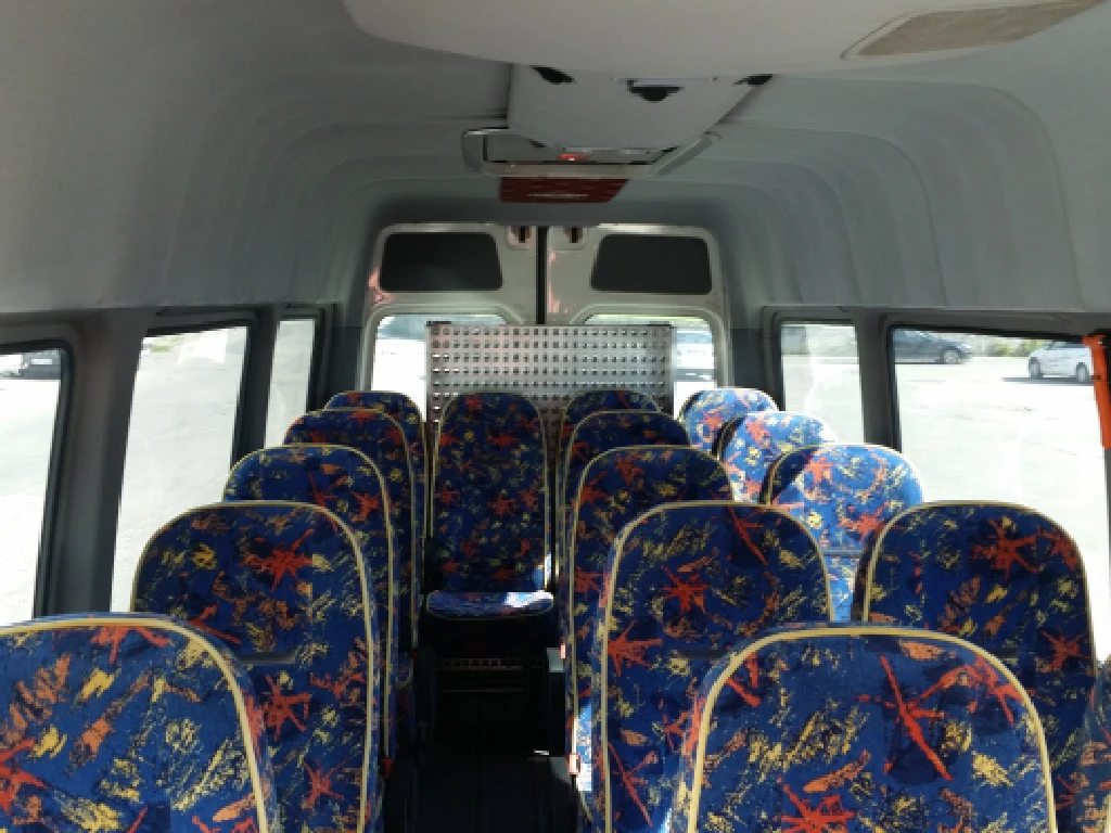 Volkswagen Crafter 20 vietų mikroautobuso salonas