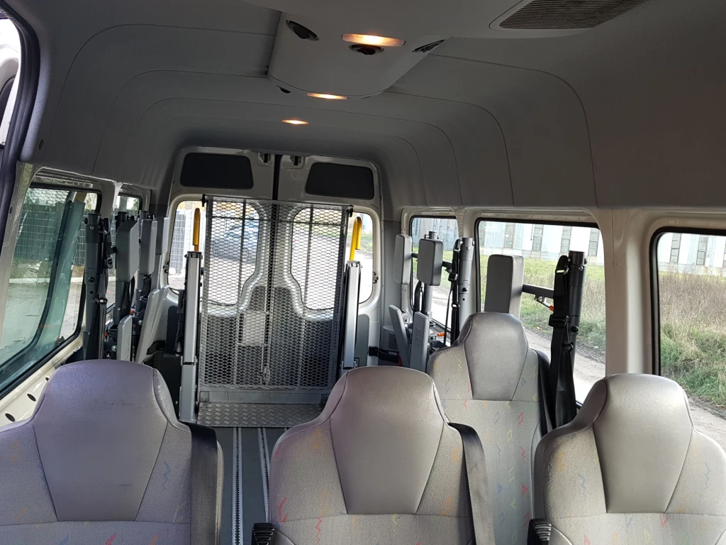 Volkswagen Crafter 22 vietų mikroautobuso salonas