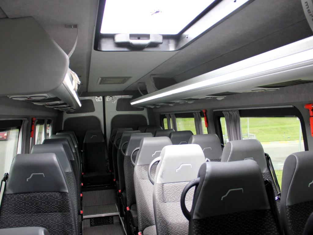 Mercedes-Benz Sprinter 30 vietų mikroautobuso salonas