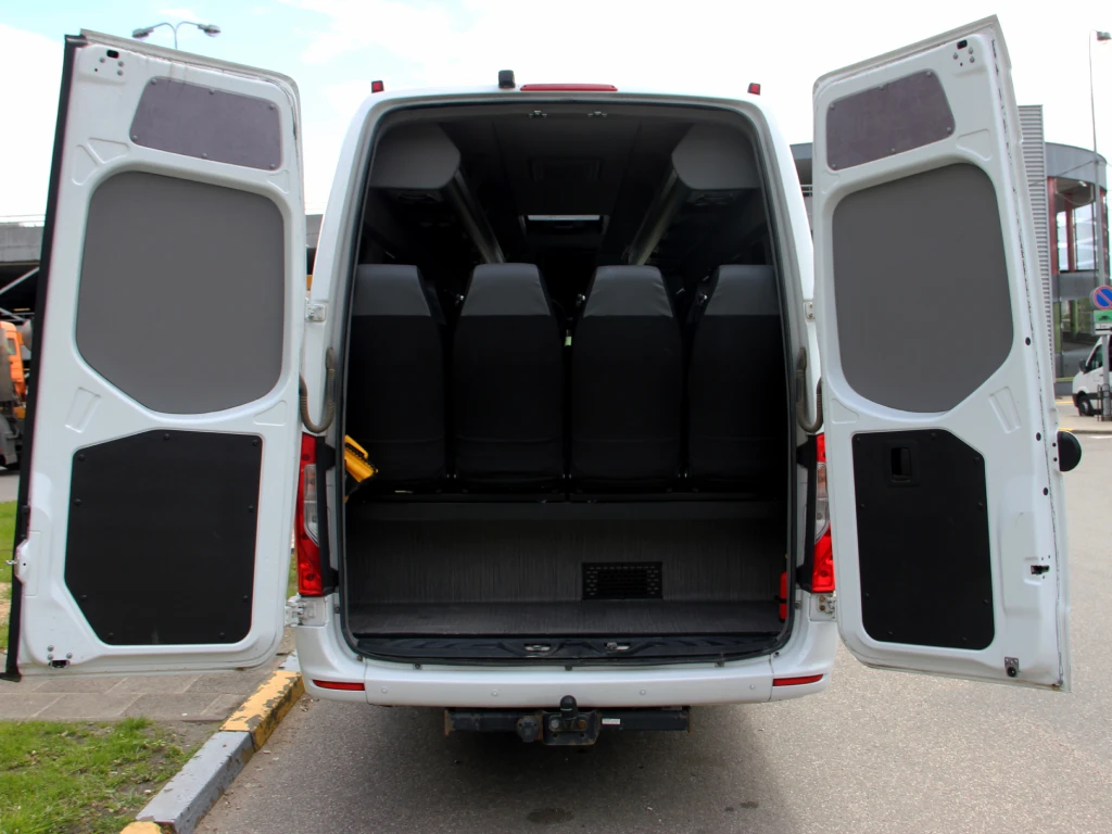 Mercedes-Benz Sprinter mikroautobuso bagažo erdvė