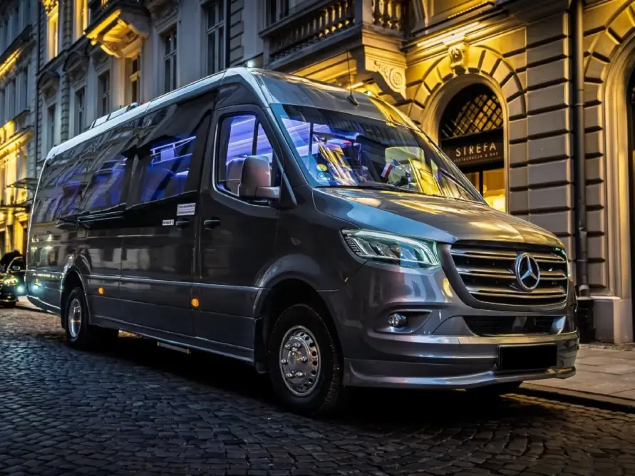Komfortiškas autobusas VIP klientų transportui