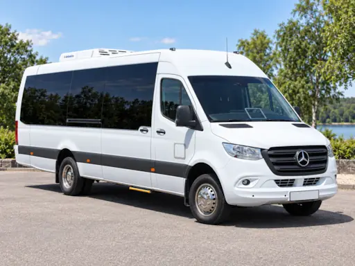 Mercedes Sprinter 2019 30 vietų mikroautobusas iš priekio