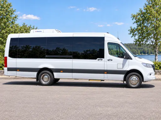 Mercedes Sprinter 2019 30 vietų mikroautobusas iš šono
